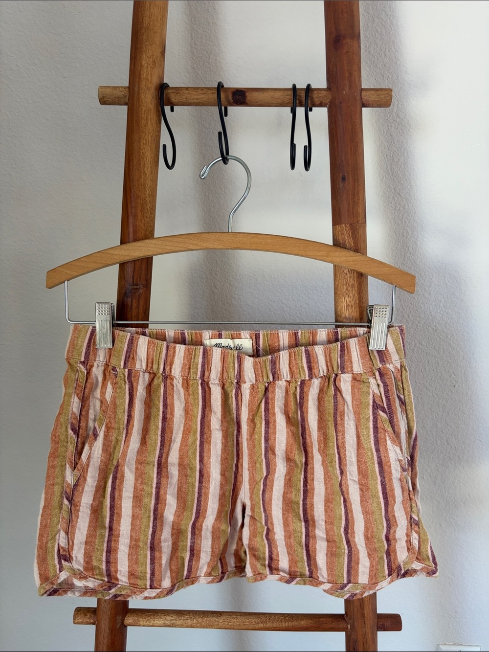Madewell Multistripe High-Rise Linen-Blend Shorts in Rust, Cream & Olive